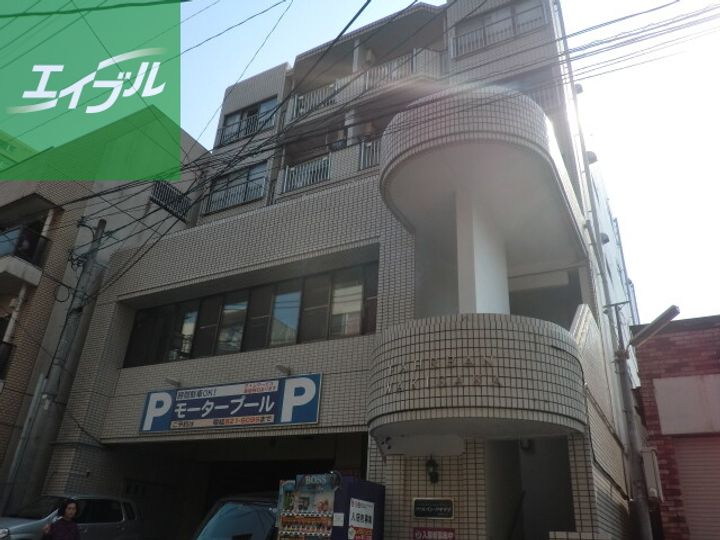 ファルバンワキサカ502の外観