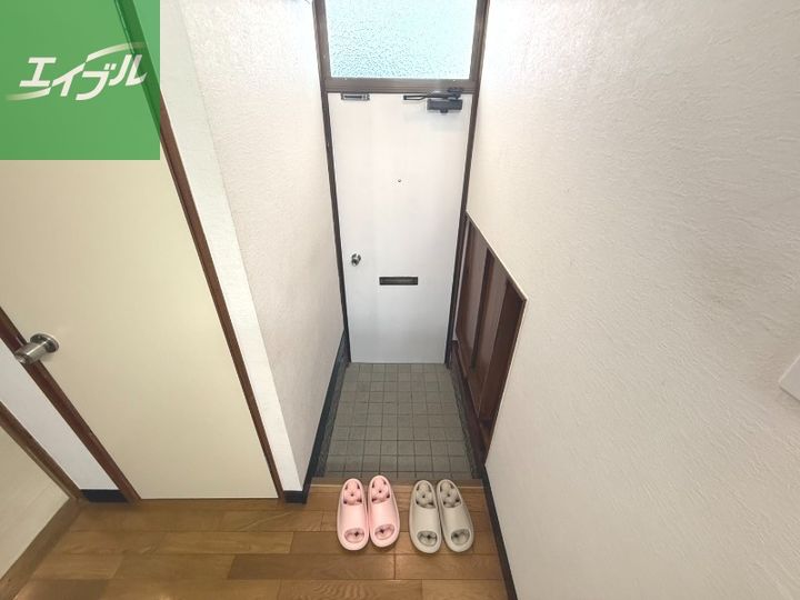 高丘ハイツの玄関