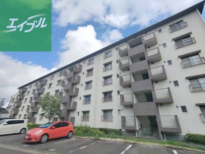 フロンティア葉山の外観