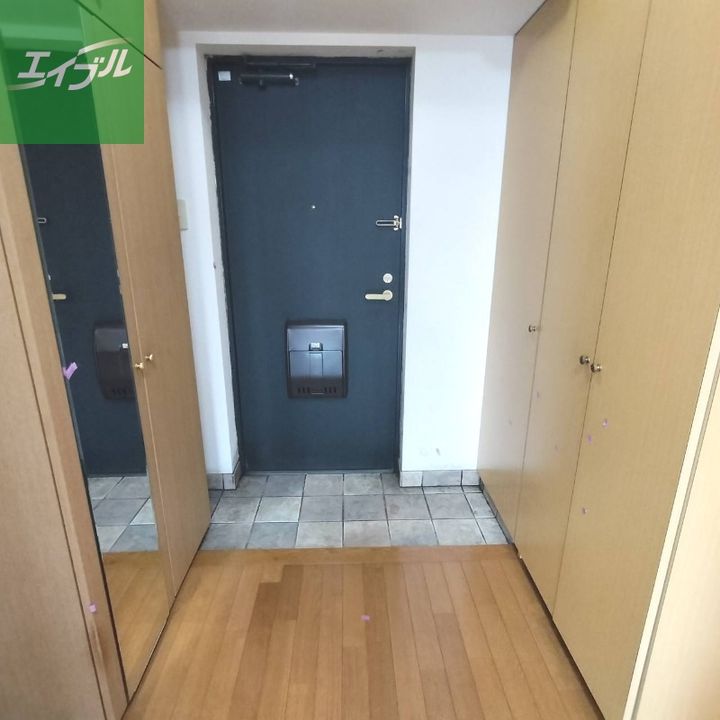 メゾン・ド・それいゆの玄関