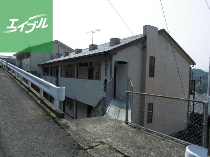 シャトー大手216の外観