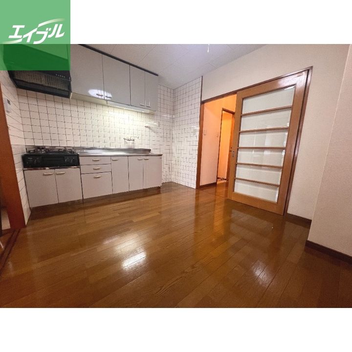 タケムラビルの内装