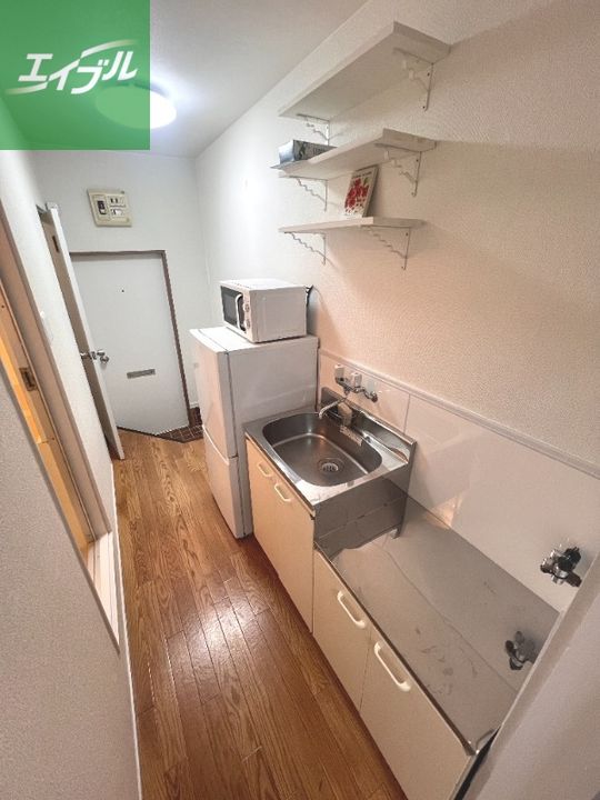 ラブリーⅡ104のキッチン