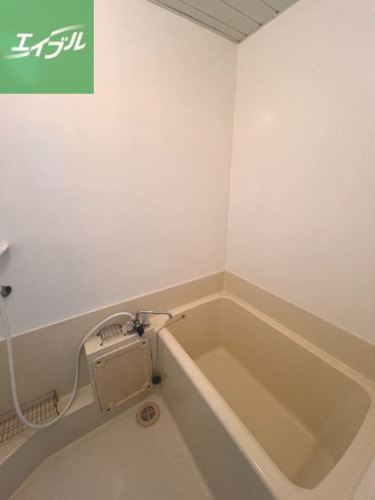 ラブリーⅡ104の風呂