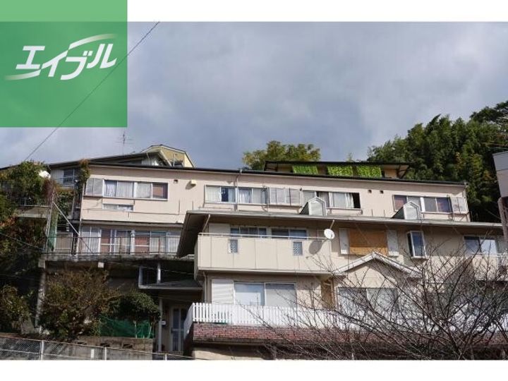 カリーナ平和201の外観