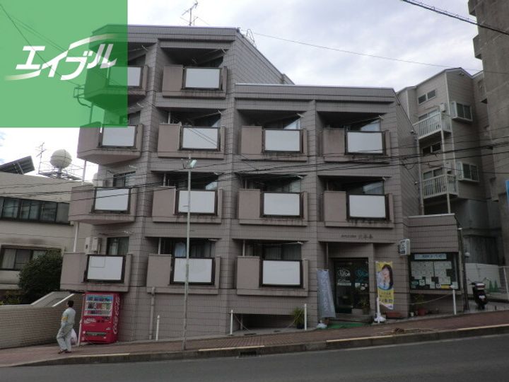 レジデンス六本木の外観