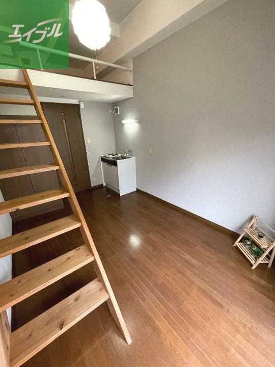 クィーン・パレス橋口町207の内装