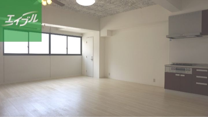 ドエル宝栄204の内装