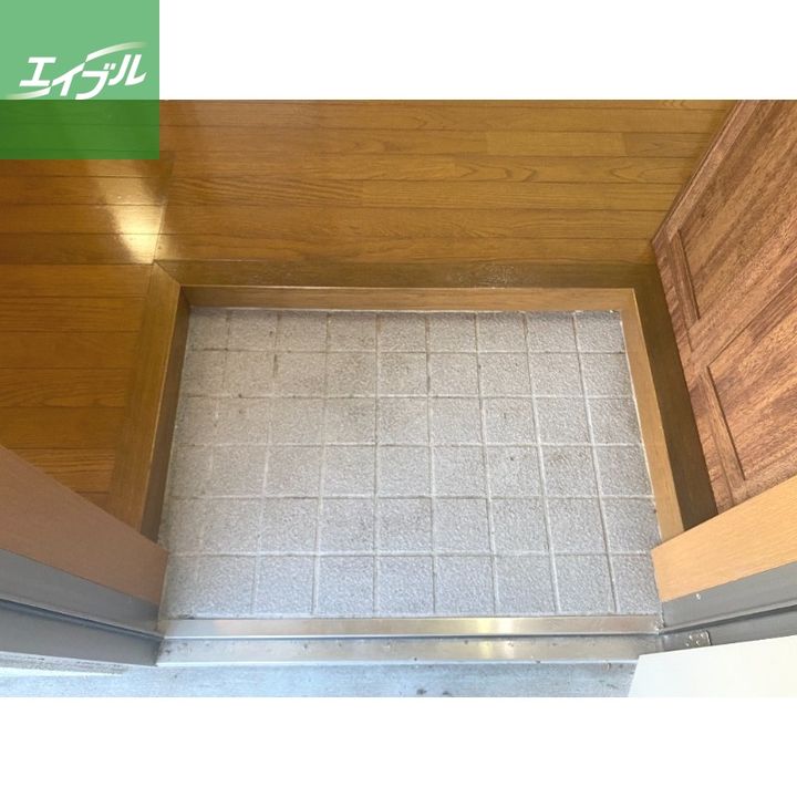 井手口第二コーポ203の玄関