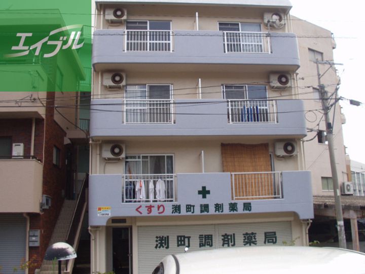 中村ビル(淵町)402の外観