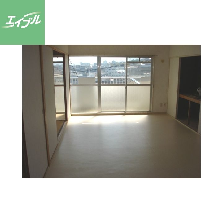 サンロード富士402の内装