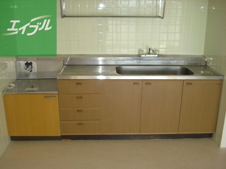 サンロード富士402のキッチン