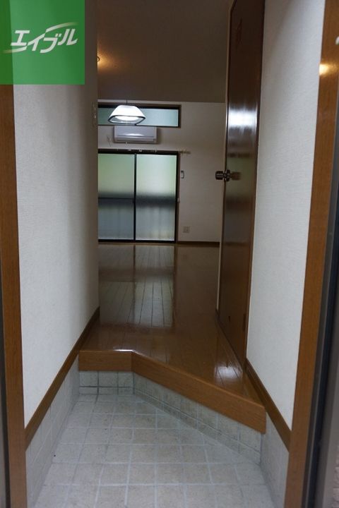 ハイツ翼Ⅱ102の玄関