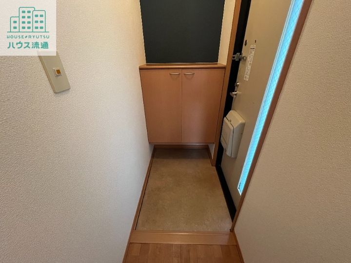 セジュールたさき A棟の玄関