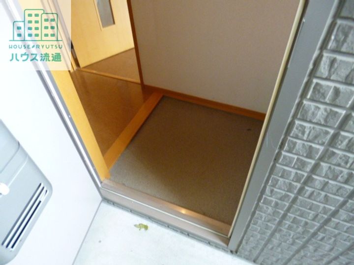 コート・ビレッジの玄関