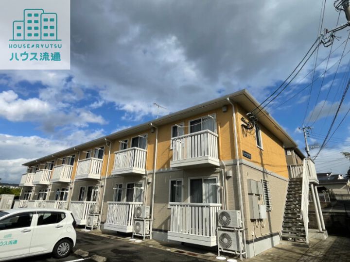 ニューハイツタリカド C棟の外観