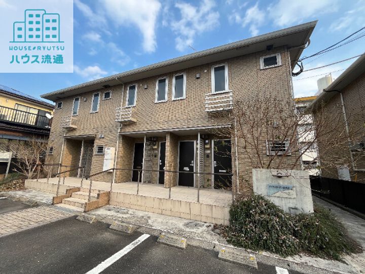 ロイヤルガーデン永田Eの外観