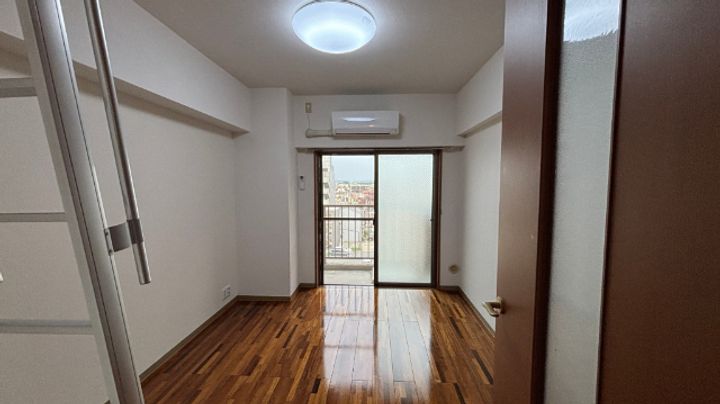 柾木マンションウエスト607の居間