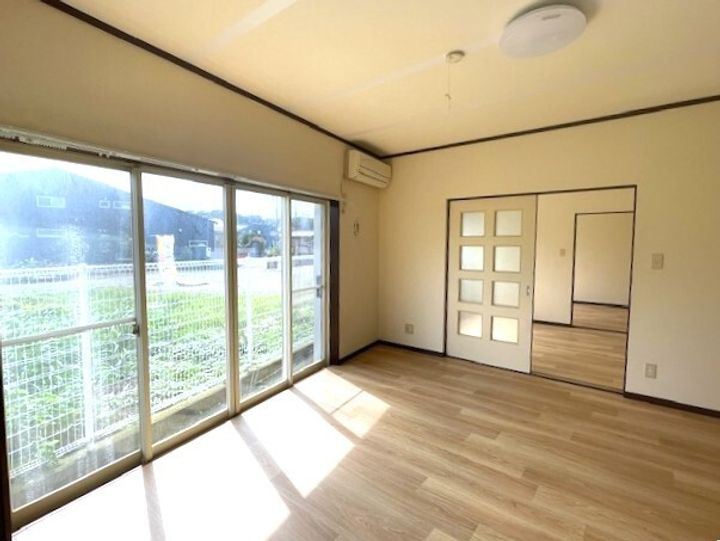 エンジェルハイツ105の居間