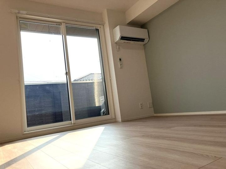 シャイングレイスの内装