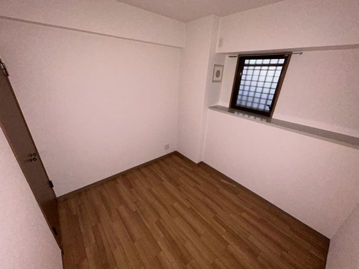 リーヴァ東花園103の寝室