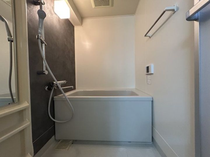 リーヴァ東花園103の風呂