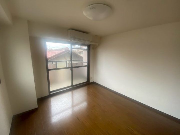 プレミール松原203の寝室