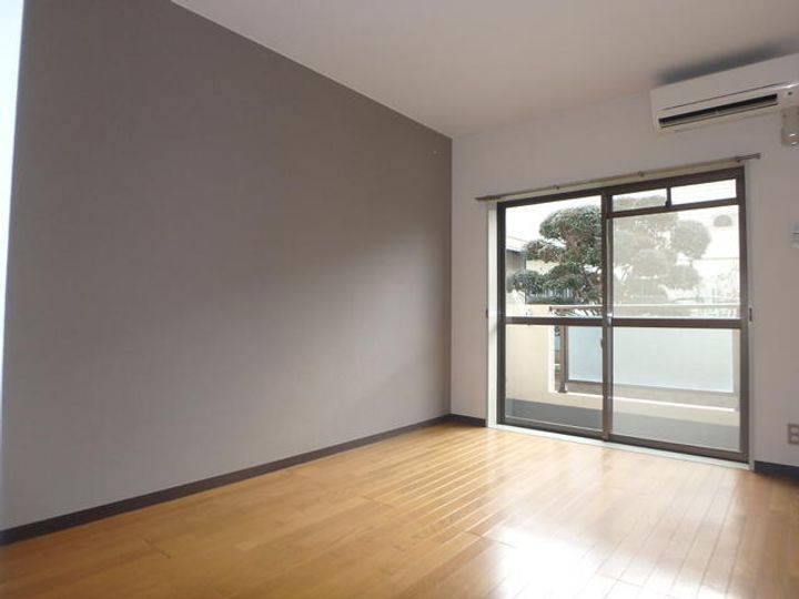 第二ドリームハイツ206の居間