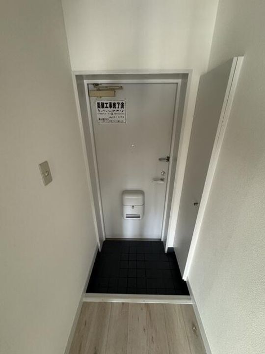 パークシティ鳩ヶ谷の玄関