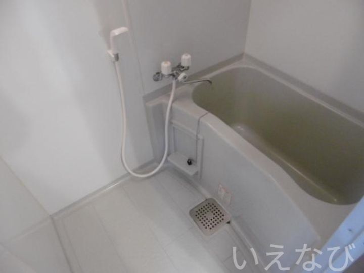 岡山県総社市三輪(アパート)の賃貸物件の風呂