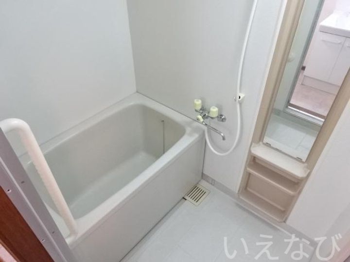 岡山県岡山市北区青江4丁目(アパート)の賃貸物件205の風呂