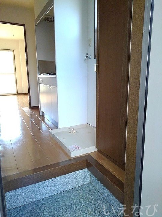 岡山県岡山市中区浜3丁目(アパート)の賃貸物件102の玄関