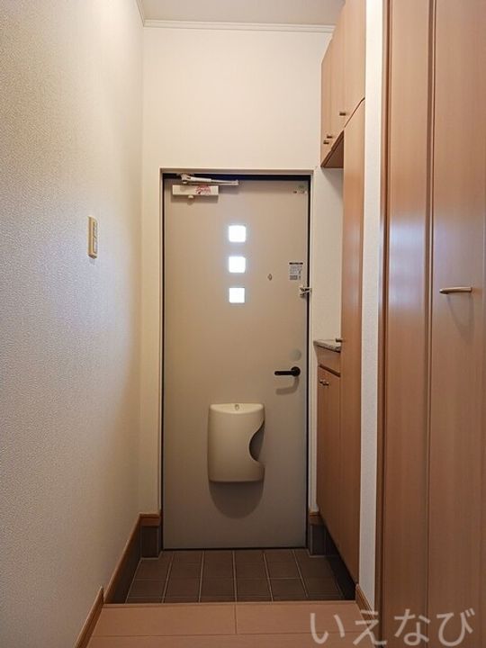 岡山県備前市大内(アパート)の賃貸物件102の玄関