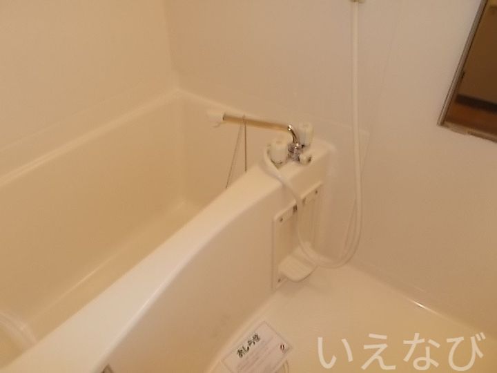 岡山県岡山市北区下伊福西町(アパート)の賃貸物件の風呂