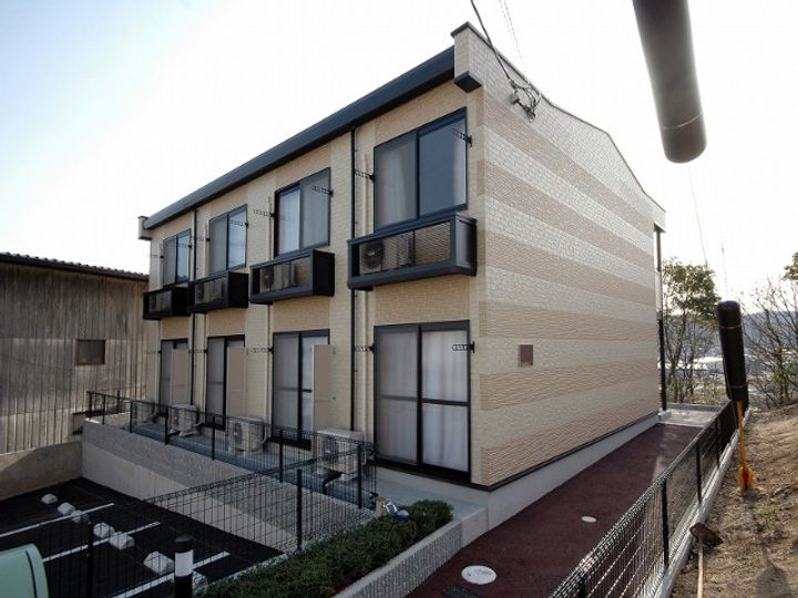 岡山県玉野市田井5丁目(アパート)の賃貸物件の外観