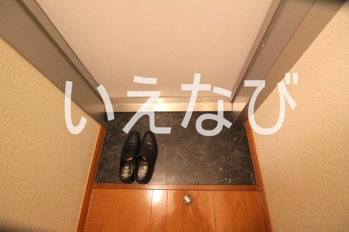 岡山県岡山市北区南方5丁目(アパート)の賃貸物件108の玄関