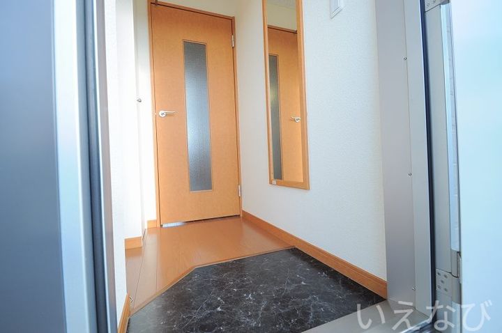 岡山県倉敷市中島(アパート)の賃貸物件101の玄関