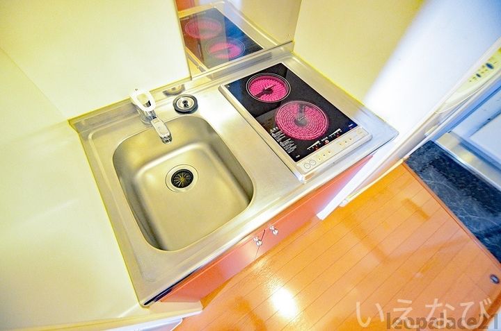 岡山県倉敷市上東(アパート)の賃貸物件205のキッチン