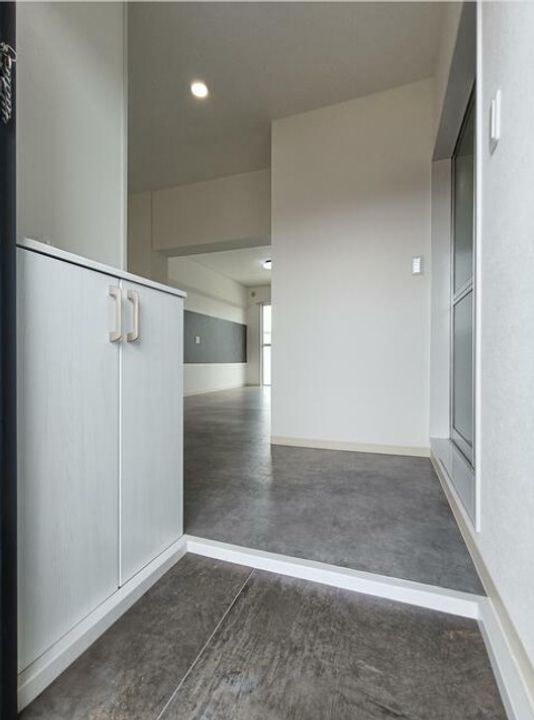 グランディール住吉の玄関