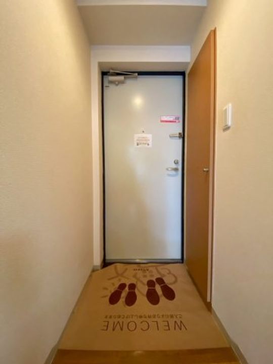 ルーセント東静岡202の玄関