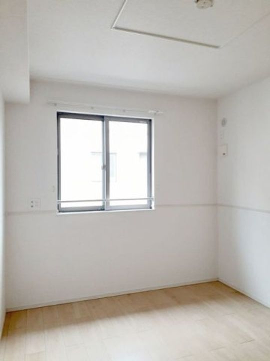 フランベル安東の内装