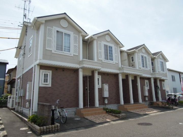 インプレスフレイムBの外観