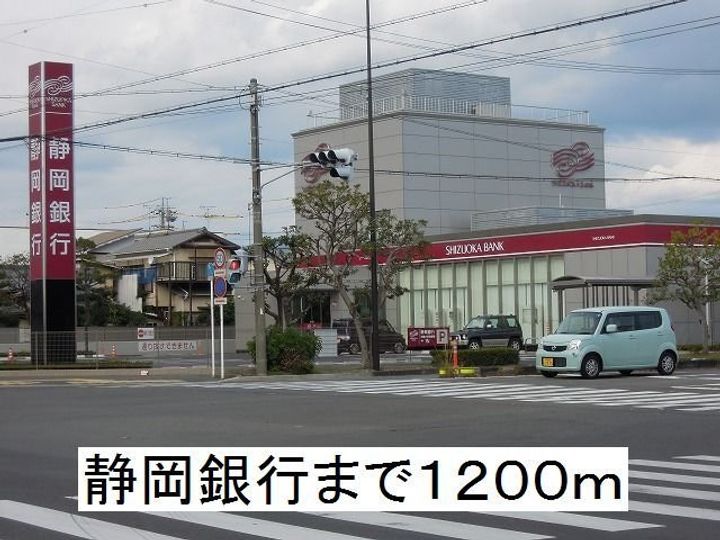 インプレスフレイムBの周辺