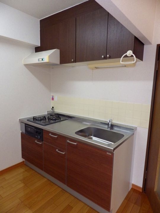 ファミール西浜田N-3Aのキッチン