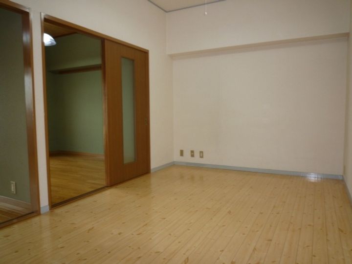 ファクタービルの内装