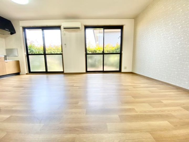 ピアチェーレ B102の居間