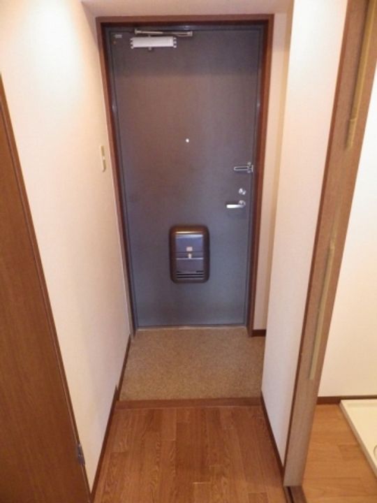 サンピセス202の玄関