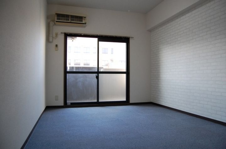 ミカーサ安島6Dの寝室