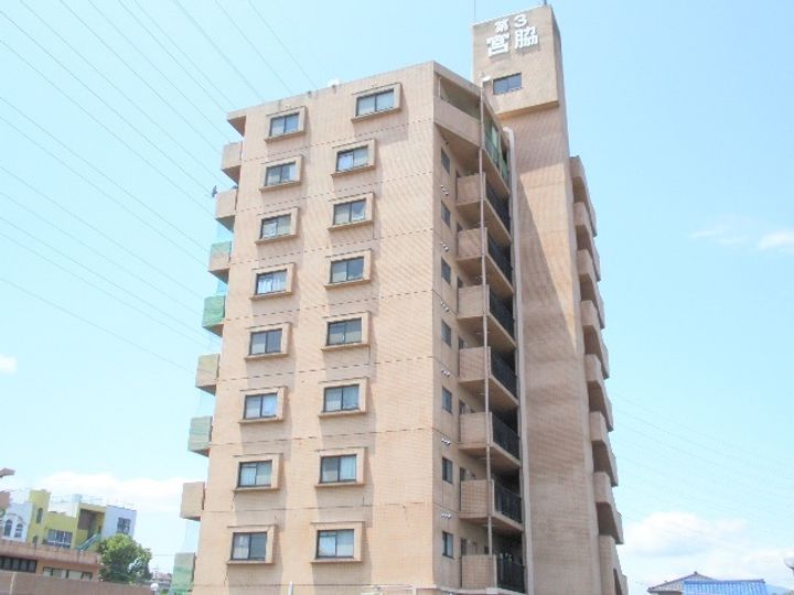 第三宮脇笹川ハイツB202の外観