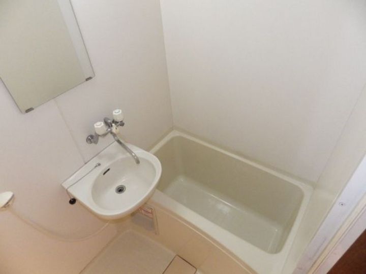 ピセスベルデ2Cの風呂